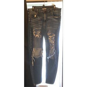 destroyed jeans (SIZE 18)